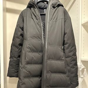 Lululemon Stretch sleet street 600 Down-fill long jacket